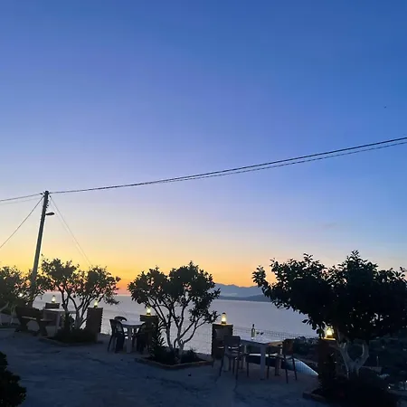 Emiljano Seaview