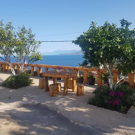 Emiljano Seaview Apartment