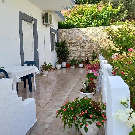 Emiljano Seaview Apartment *